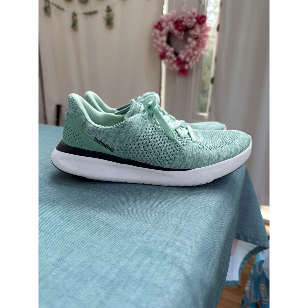 Kizik Lima Lace Up Handsfree Shoes Sneakers Mint Green Womens Size 8 Wide